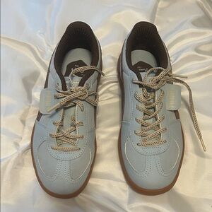 Women’s Puma Palermo sneakers